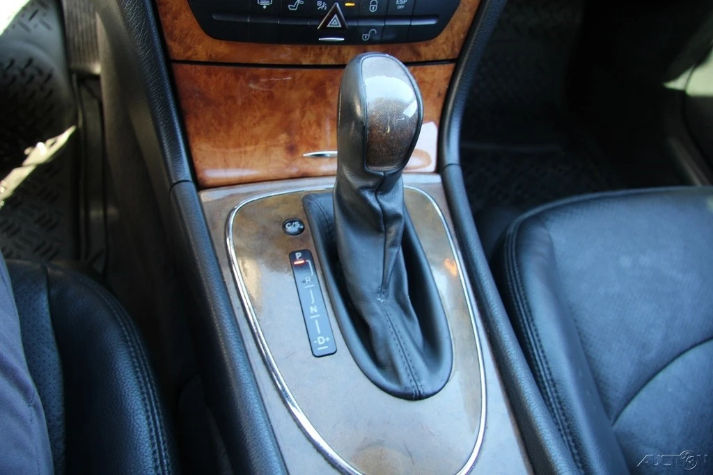 2005 Mercedes-Benz W211 E-Class - Image 18 of 21
