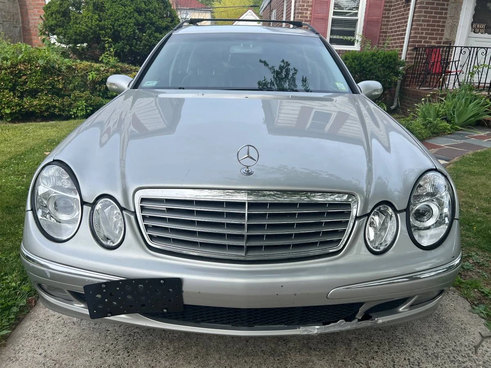 2005 Mercedes-Benz W211 E-Class - Image 2 of 22