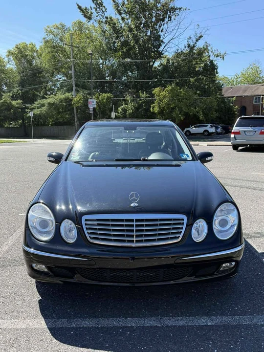 2005 Mercedes-Benz W211 E-Class - Image 2 of 13