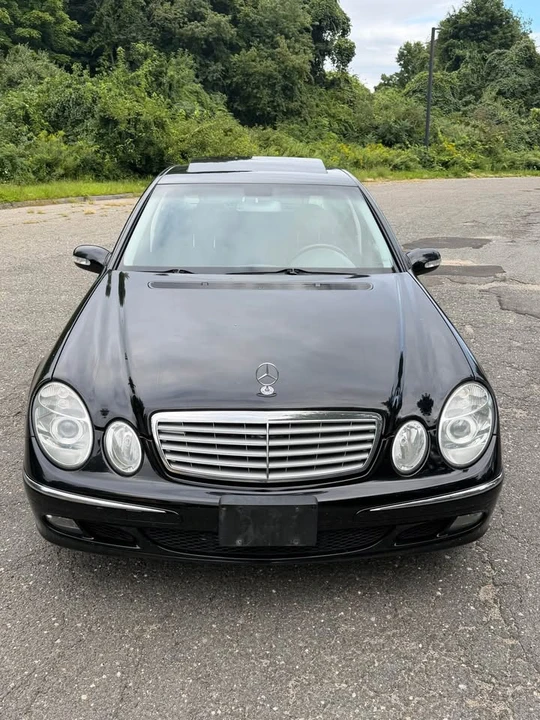 2005 Mercedes-Benz W211 E-Class - Image 2 of 13