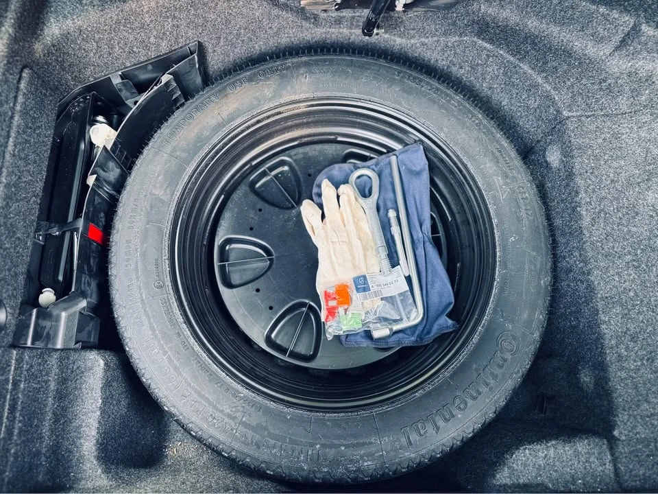 2005 Mercedes-Benz W211 E-Class - Image 16 of 19