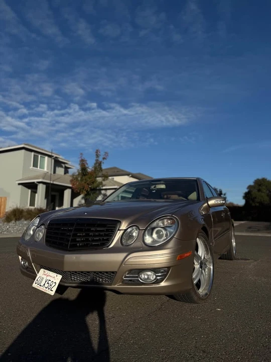 2005 Mercedes-Benz W211 E-Class - Image 2 of 12
