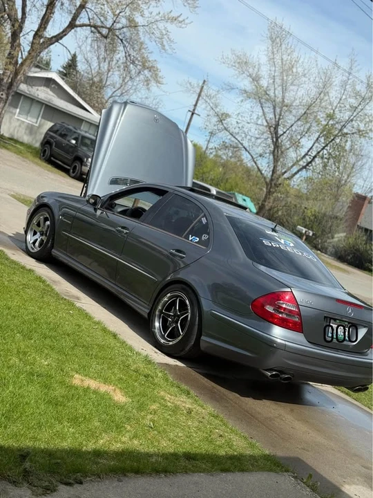 2005 Mercedes-Benz W211 E 55 & E 63 AMG - Image 4 of 18