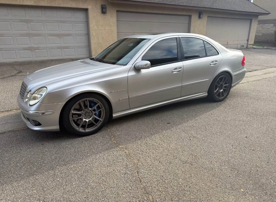 2005 Mercedes-Benz W211 E 55 & E 63 AMG - Image 4 of 5