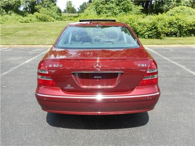 2005 Mercedes-Benz W211 E-Class - Image 5 of 12
