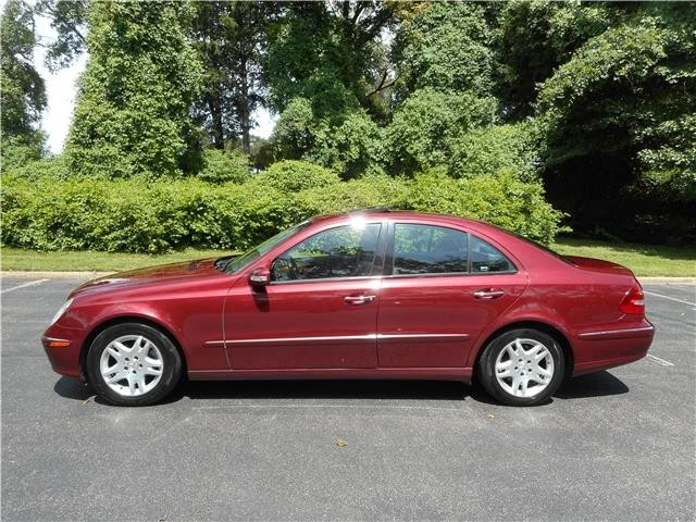 2005 Mercedes-Benz W211 E-Class - Image 8 of 12