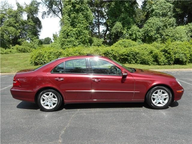 2005 Mercedes-Benz W211 E-Class - Image 2 of 12