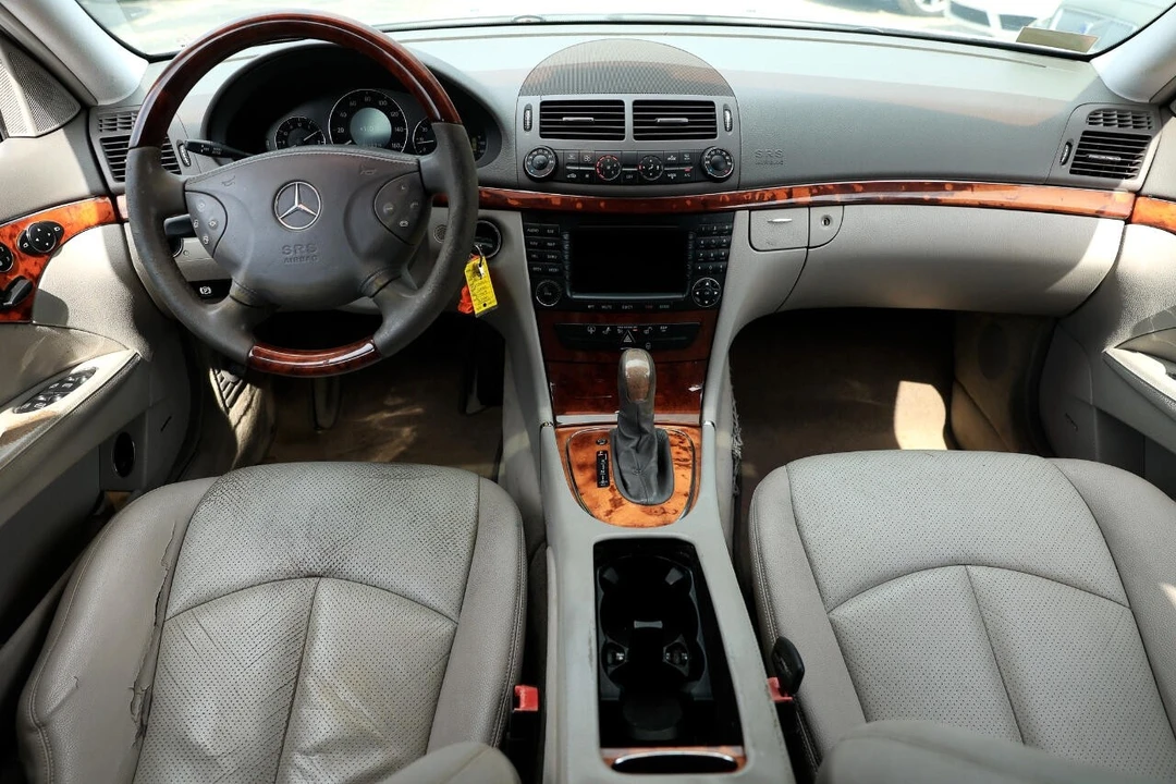 2005 Mercedes-Benz W211 E-Class - Image 2 of 12