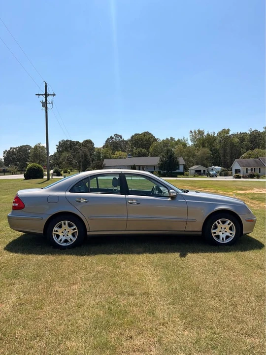2005 Mercedes-Benz W211 E-Class - Image 4 of 16