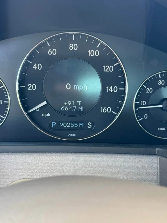 2005 Mercedes-Benz W211 E-Class - Image 13 of 16