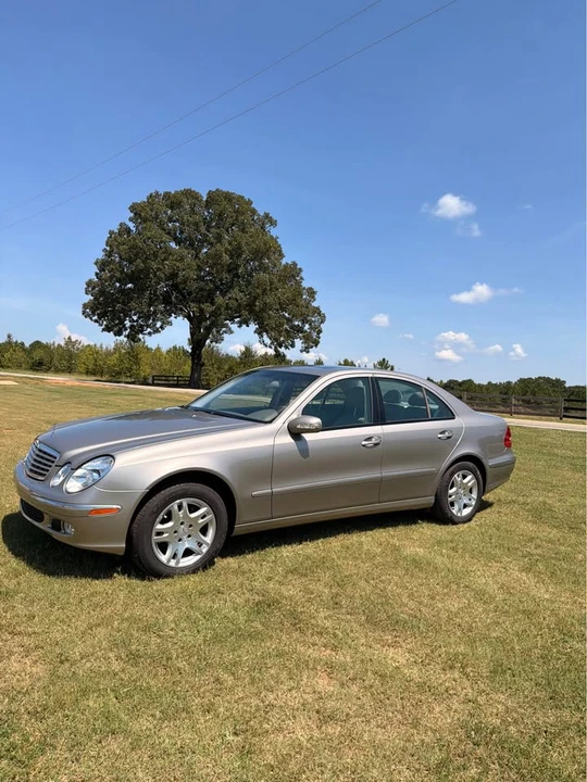 2005 Mercedes-Benz W211 E-Class - Image 2 of 16