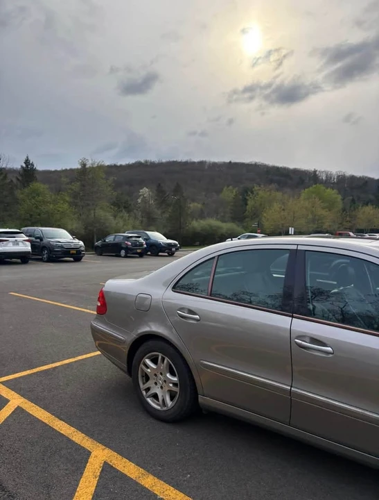2005 Mercedes-Benz W211 E-Class - Image 3 of 12