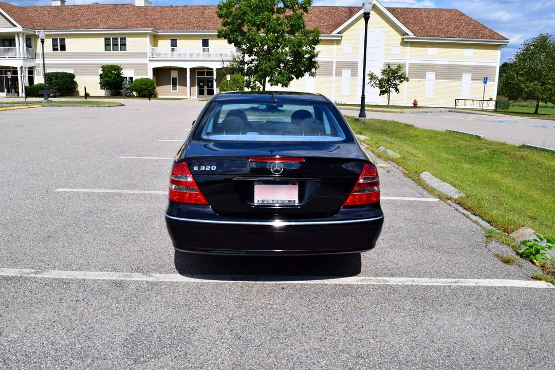 2005 Mercedes-Benz W211 E-Class - Image 6 of 17