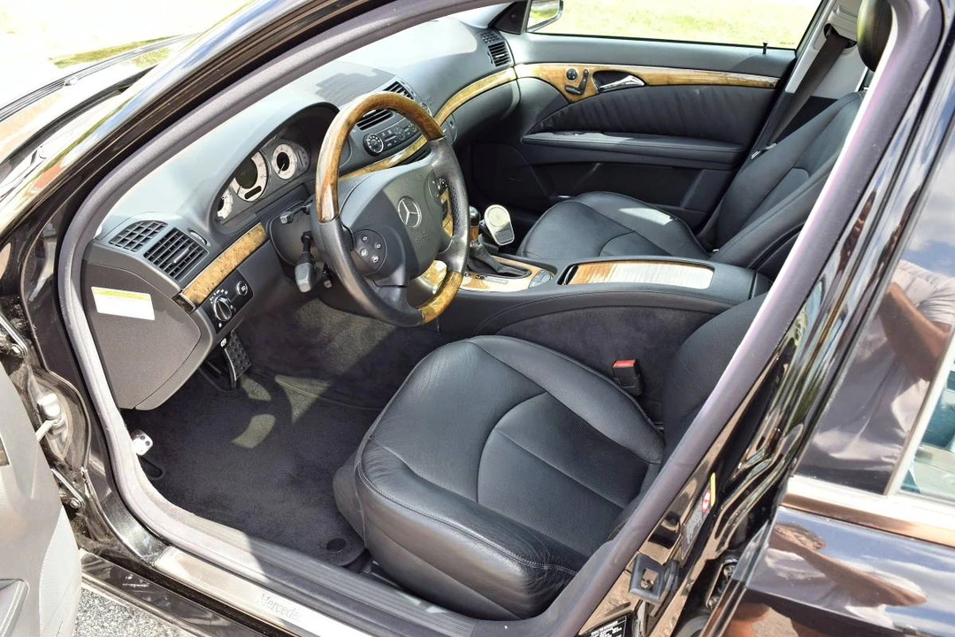 2005 Mercedes-Benz W211 E-Class - Image 8 of 17