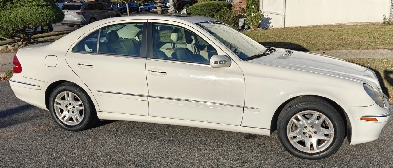 2005 Mercedes-Benz W211 E-Class - Image 6 of 19