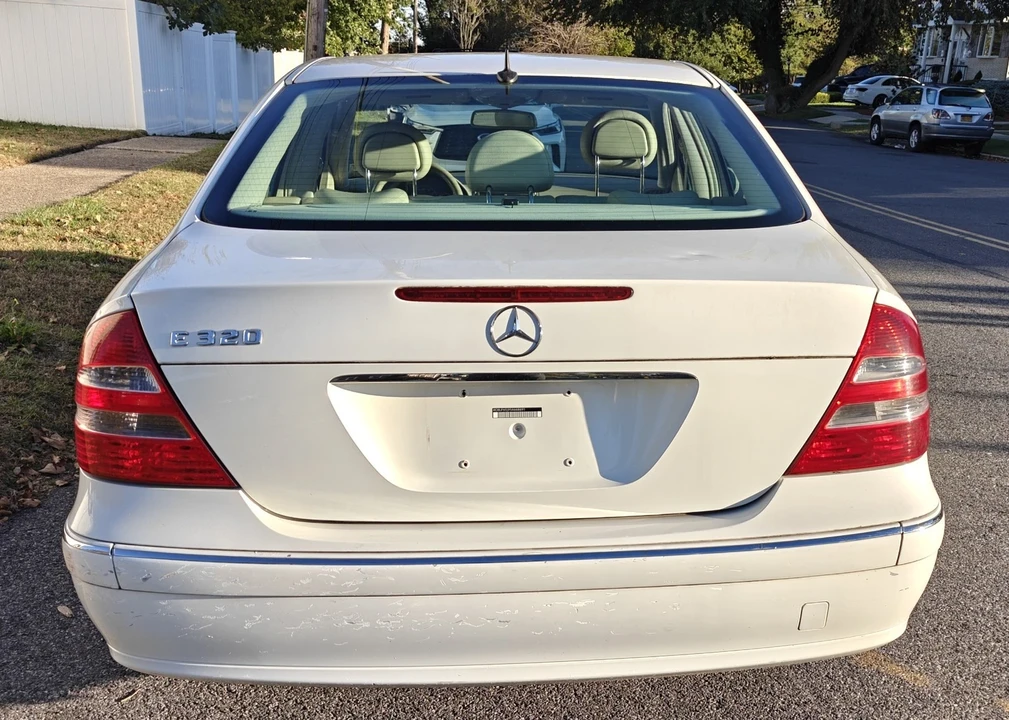2005 Mercedes-Benz W211 E-Class - Image 7 of 19