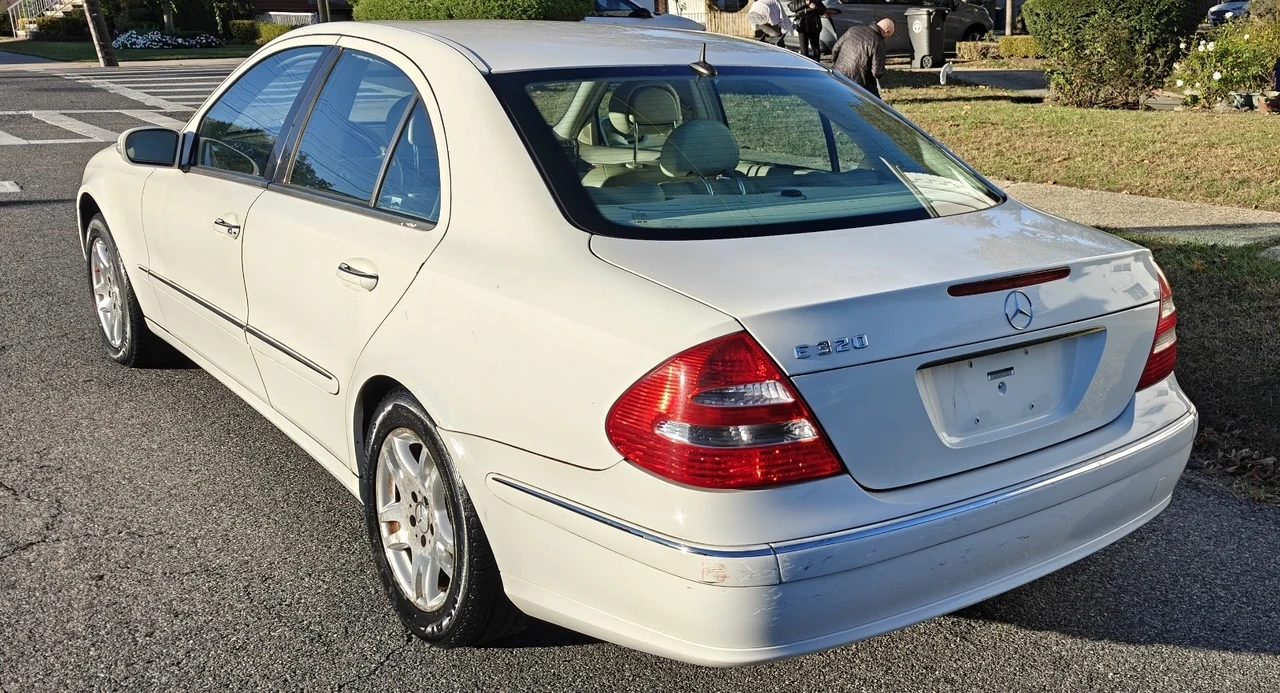 2005 Mercedes-Benz W211 E-Class - Image 3 of 19