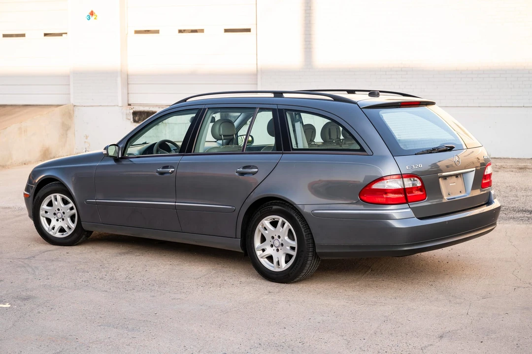 2005 Mercedes-Benz W211 E-Class - Image 12 of 31