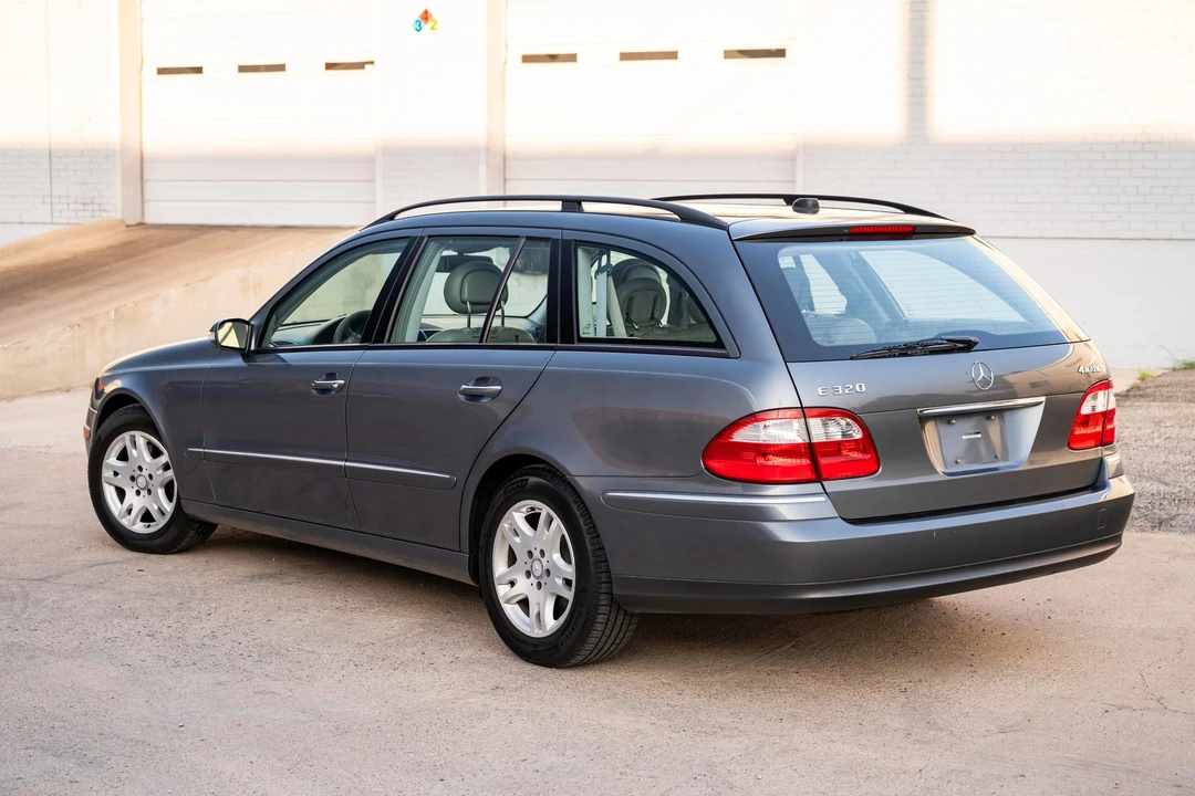 2005 Mercedes-Benz W211 E-Class - Image 13 of 31