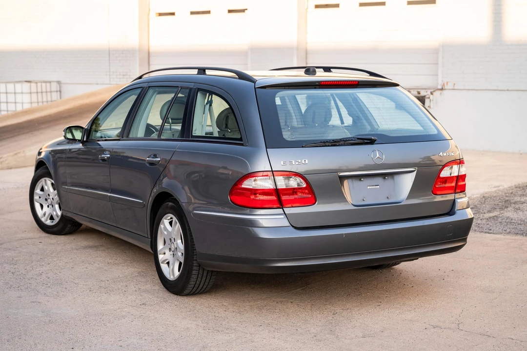 2005 Mercedes-Benz W211 E-Class - Image 14 of 31