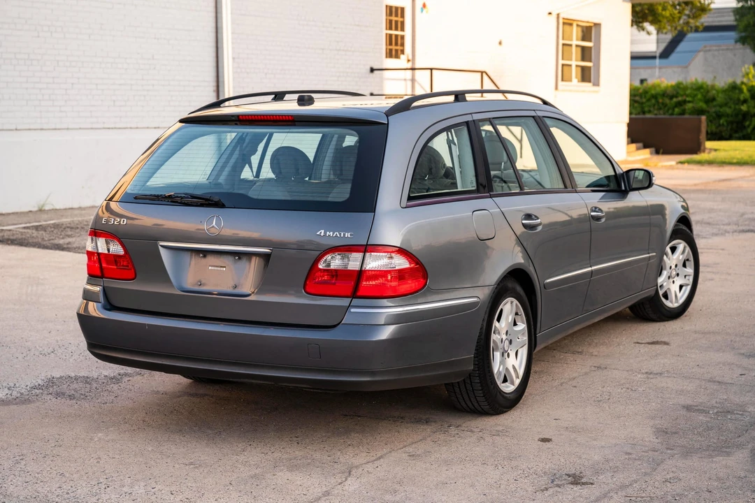 2005 Mercedes-Benz W211 E-Class - Image 16 of 31