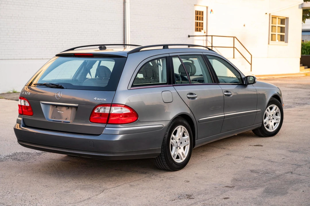 2005 Mercedes-Benz W211 E-Class - Image 17 of 31