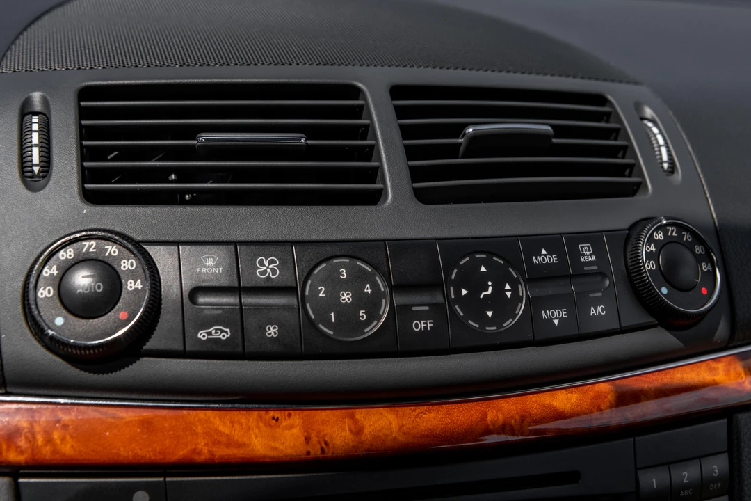 2005 Mercedes-Benz W211 E-Class - Image 26 of 31