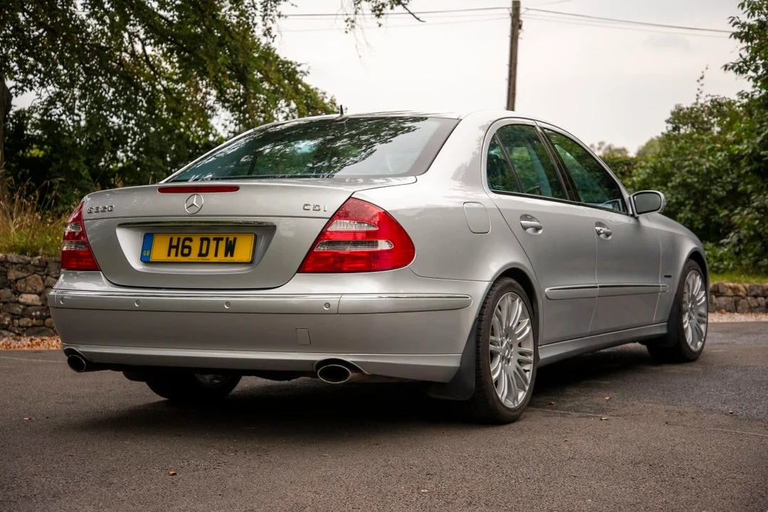 2005 Mercedes-Benz W211 E-Class - Image 16 of 30