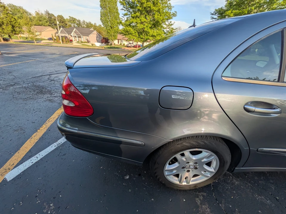 2005 Mercedes-Benz W211 E-Class - Image 15 of 31