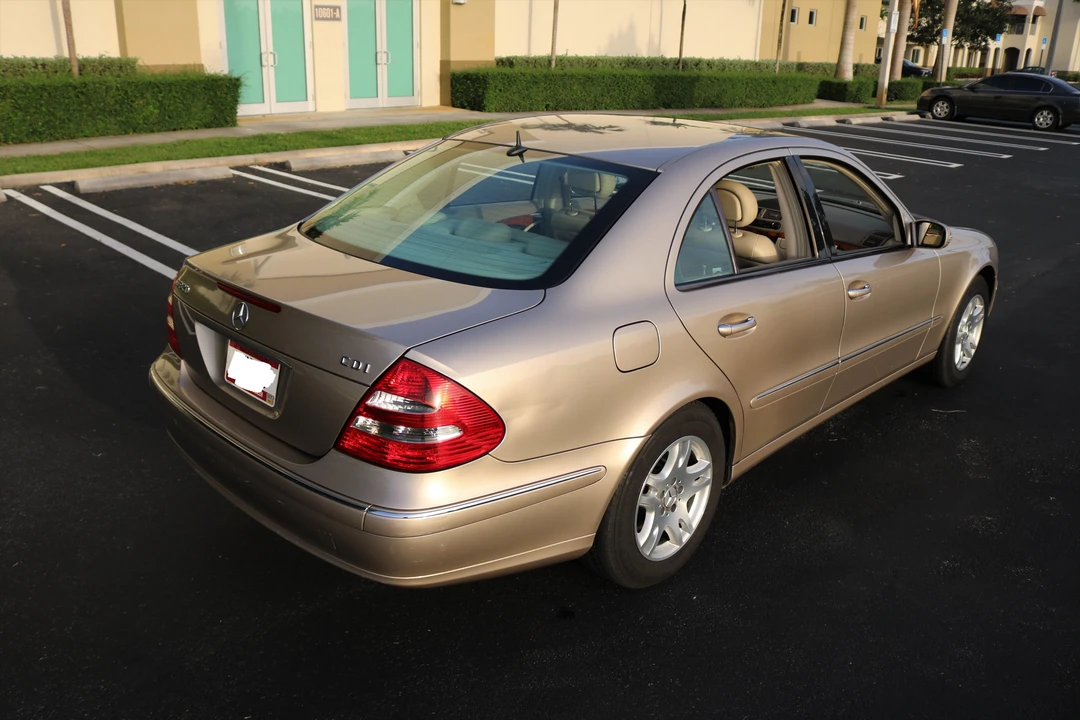 2005 Mercedes-Benz W211 E-Class - Image 14 of 18