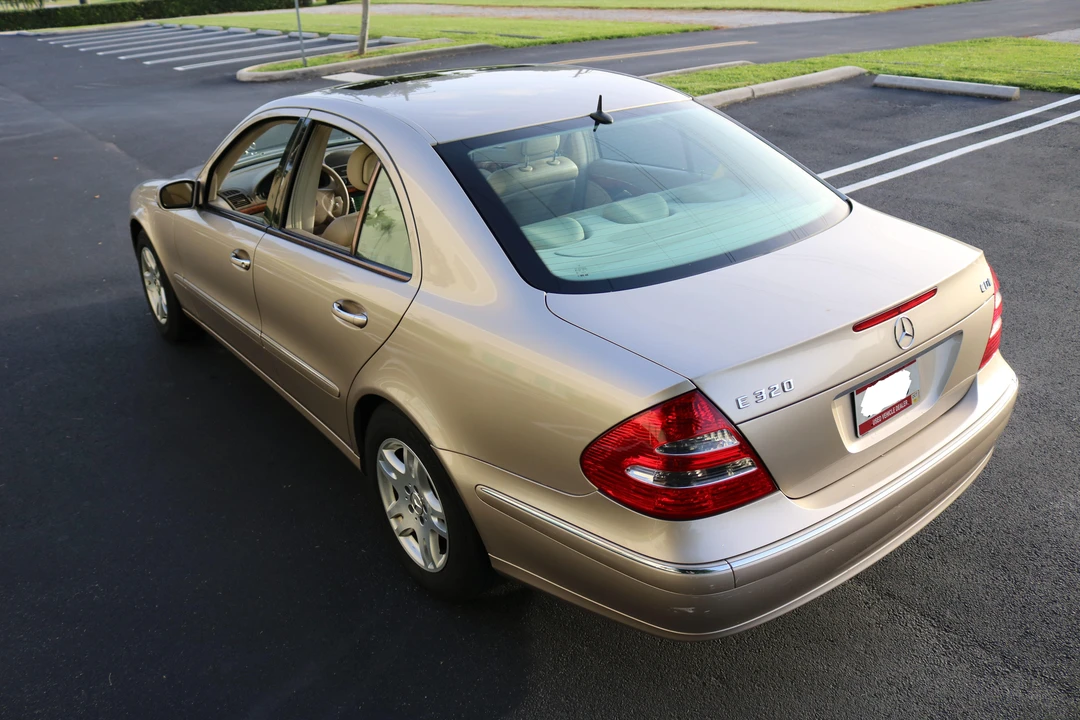 2005 Mercedes-Benz W211 E-Class - Image 2 of 18