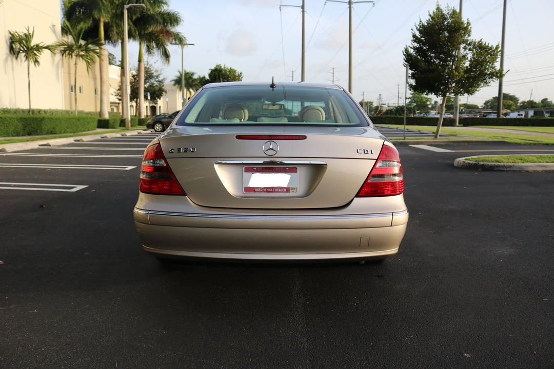 2005 Mercedes-Benz W211 E-Class - Image 4 of 18