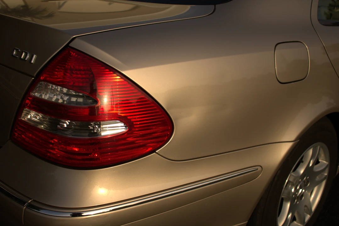 2005 Mercedes-Benz W211 E-Class - Image 18 of 18