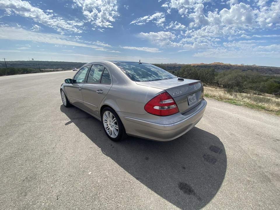 2005 Mercedes-Benz W211 E-Class - Image 12 of 31