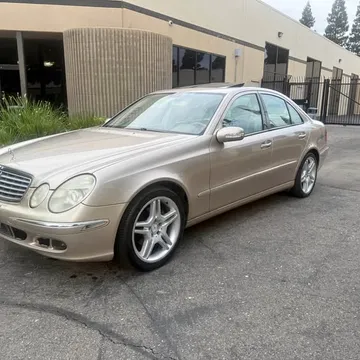 2005 Mercedes-Benz E320