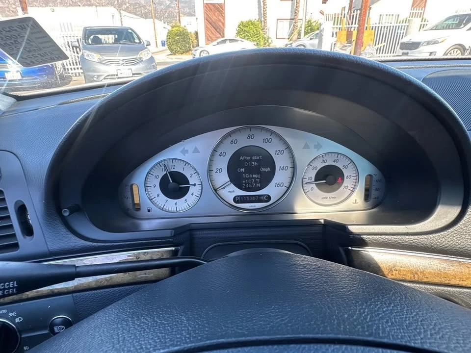 2005 Mercedes-Benz W211 E-Class - Image 15 of 20