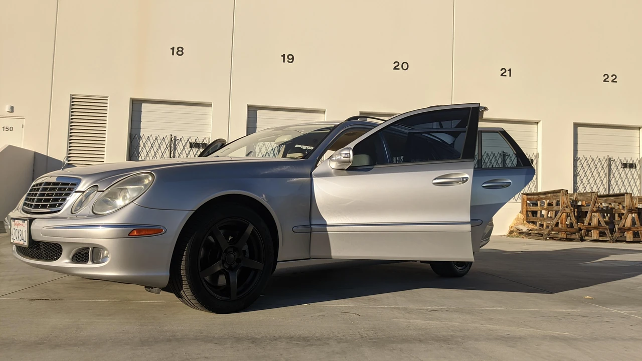 2005 Mercedes-Benz W211 E-Class - Image 19 of 31