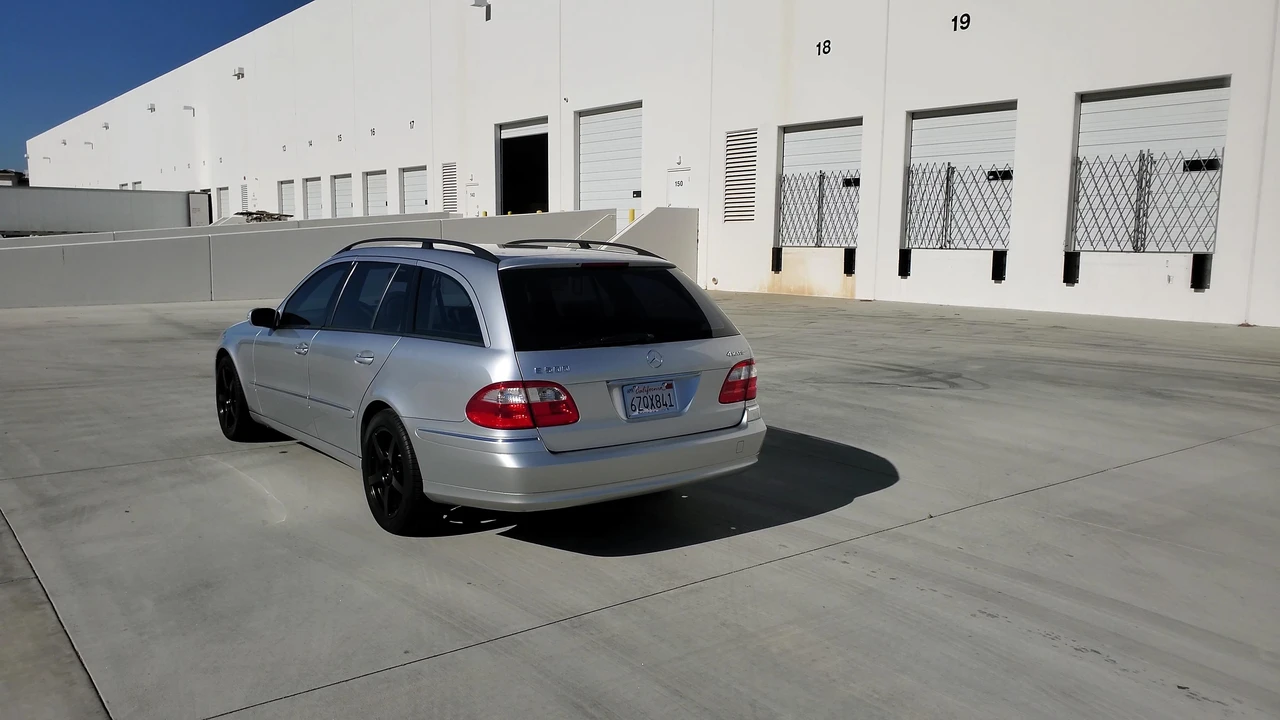 2005 Mercedes-Benz W211 E-Class - Image 12 of 31