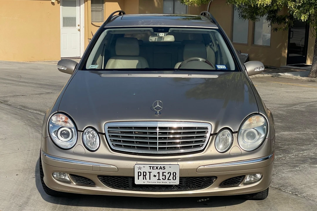 2005 Mercedes-Benz W211 E-Class - Image 2 of 31