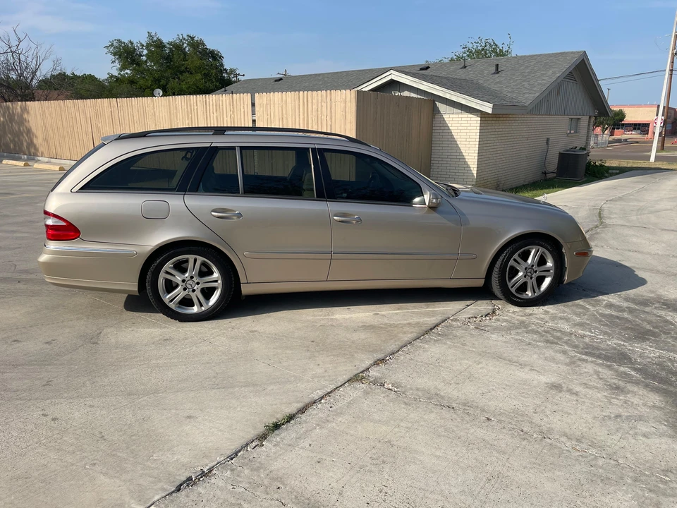 2005 Mercedes-Benz W211 E-Class - Image 12 of 31