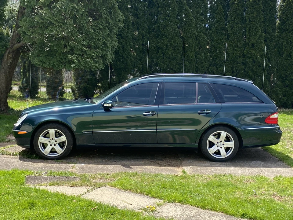 2005 Mercedes-Benz W211 E-Class - Image 12 of 31