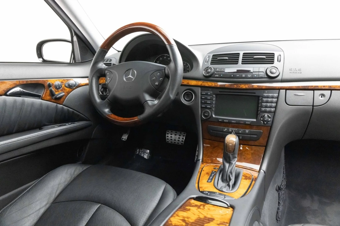 2005 Mercedes-Benz W211 E-Class - Image 12 of 31