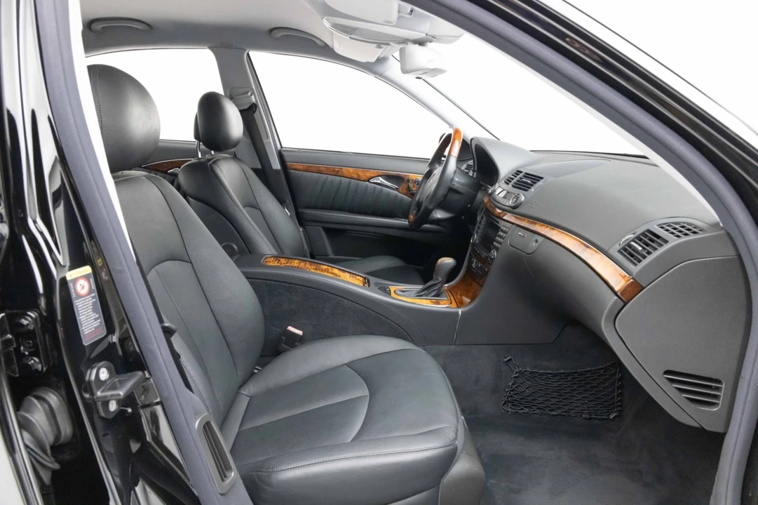 2005 Mercedes-Benz W211 E-Class - Image 18 of 31