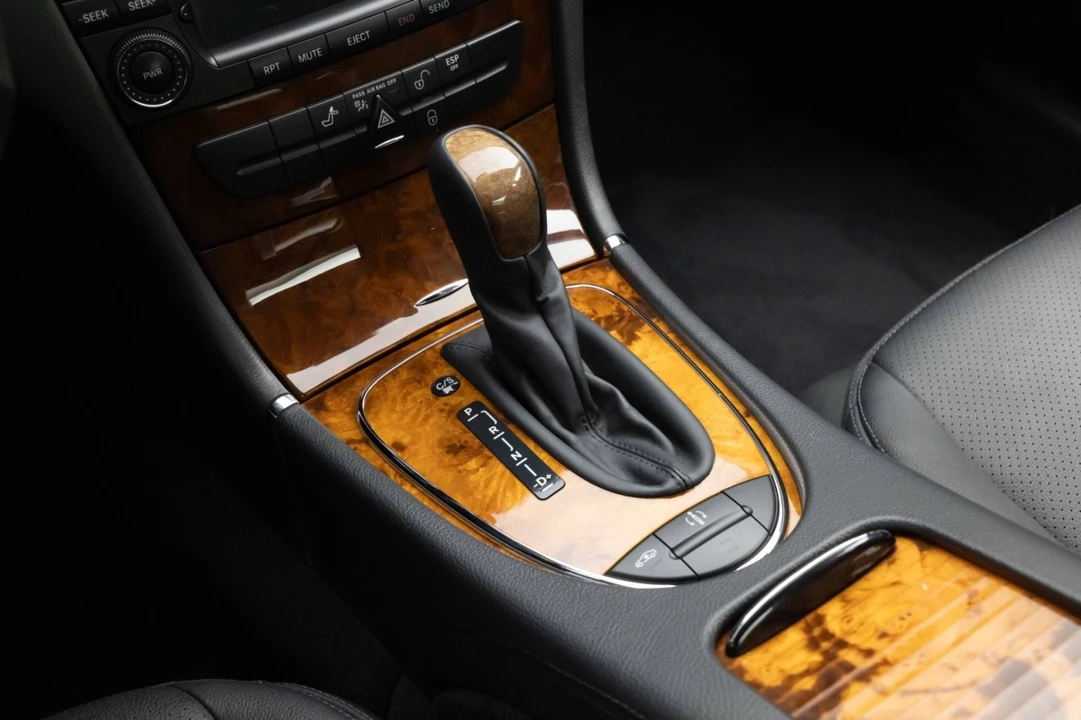 2005 Mercedes-Benz W211 E-Class - Image 16 of 31