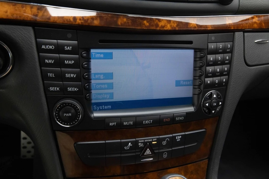 2005 Mercedes-Benz W211 E-Class - Image 26 of 31