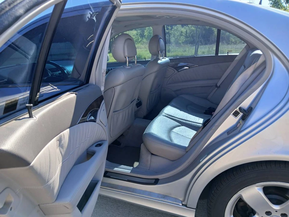 2005 Mercedes-Benz W211 E-Class - Image 12 of 14