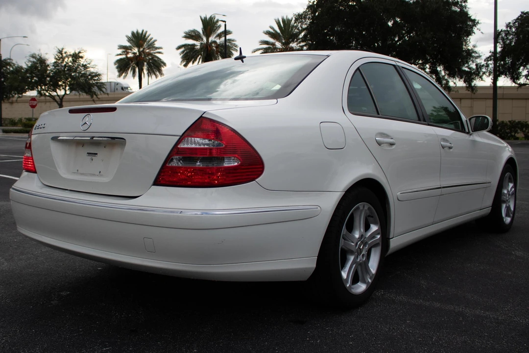 2005 Mercedes-Benz W211 E-Class - Image 4 of 31
