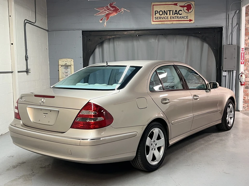 2005 Mercedes-Benz W211 E-Class - Image 13 of 31