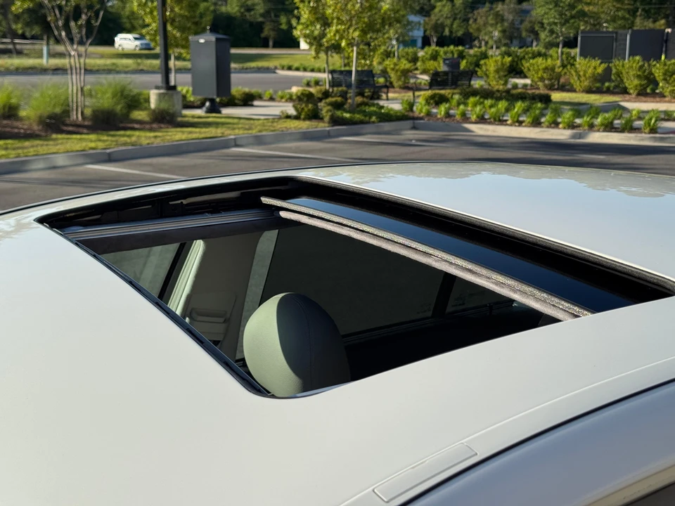 2005 Mercedes-Benz W211 E-Class - Image 14 of 31