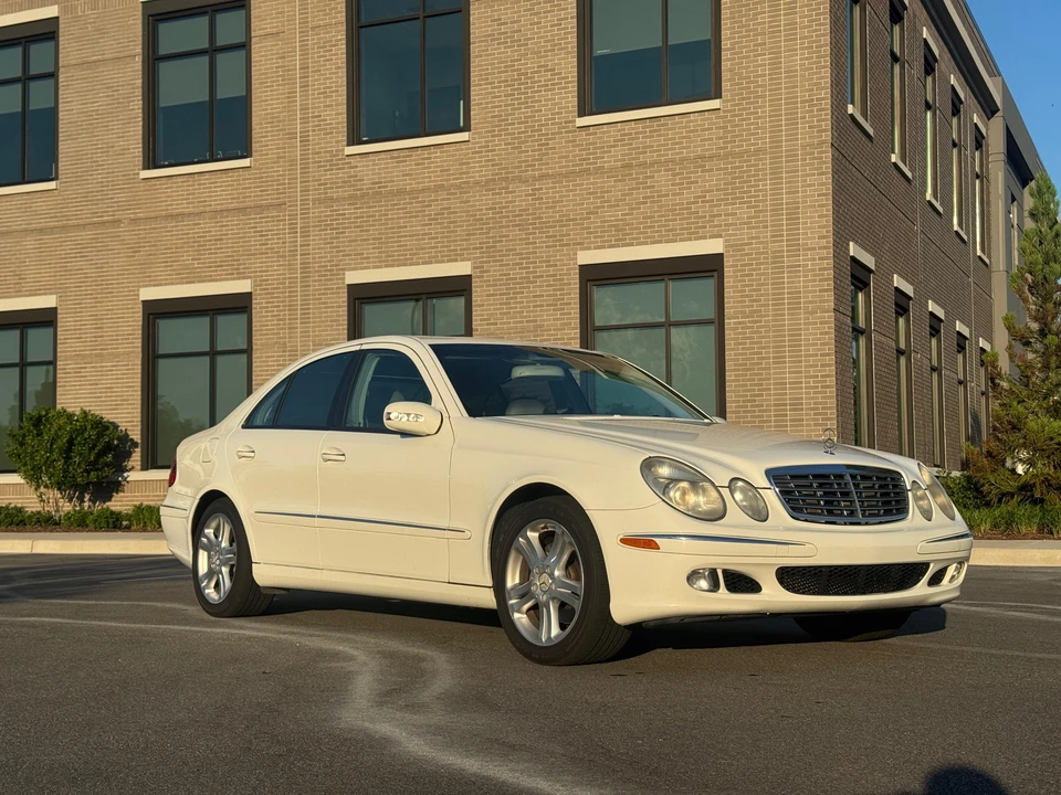 2005 Mercedes-Benz W211 E-Class - Image 9 of 31